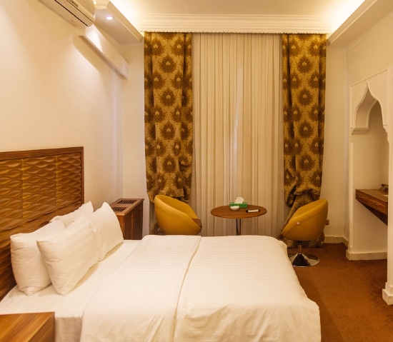 Family Hotels in Melur